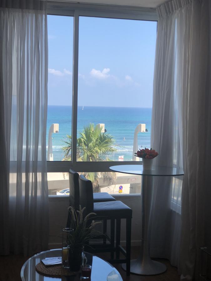 Gordon Beach Apartments Tel Aviv Bagian luar foto